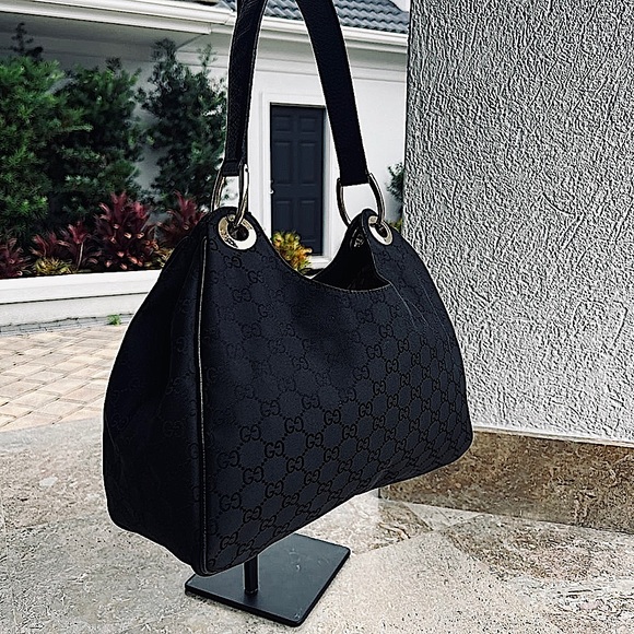 GUCCI - Limited Edition Vintage GG Shoulder Bag - Picture 3 of 12